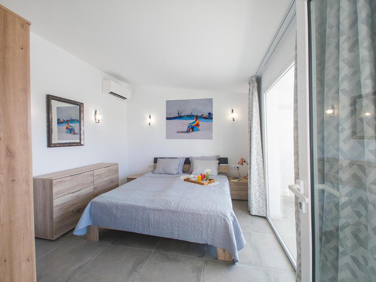 Villa Azure Horizon And Breeze - Panoramic Ocean View And Heated Pool Chayofa 外观 照片