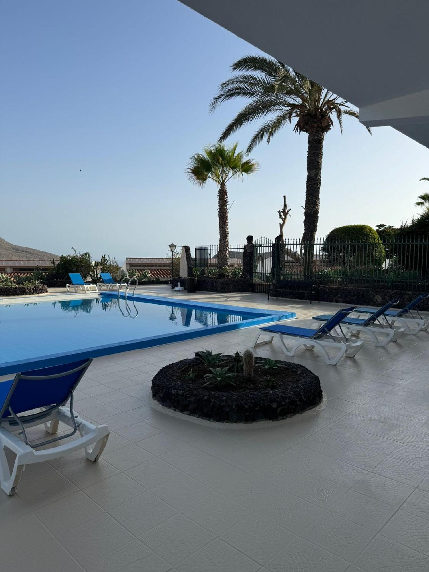 Villa Azure Horizon And Breeze - Panoramic Ocean View And Heated Pool Chayofa 外观 照片